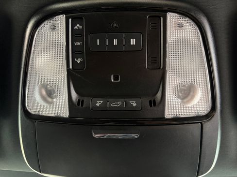 Used 2023 Dodge Durango GT AWD/4WD image 27