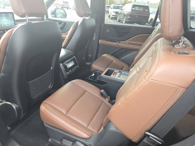 Certified 2021 Lincoln Aviator Reserve w/ Equipment Group 201A AWD/4WD image 25