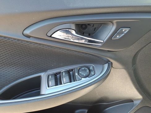 Used 2023 Chevrolet Malibu LT image 12