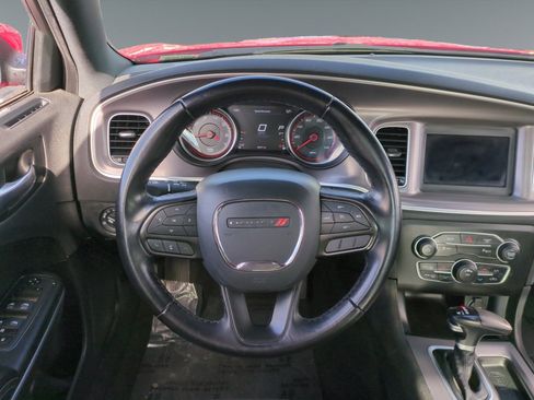 Used 2022 Dodge Charger SXT image 12