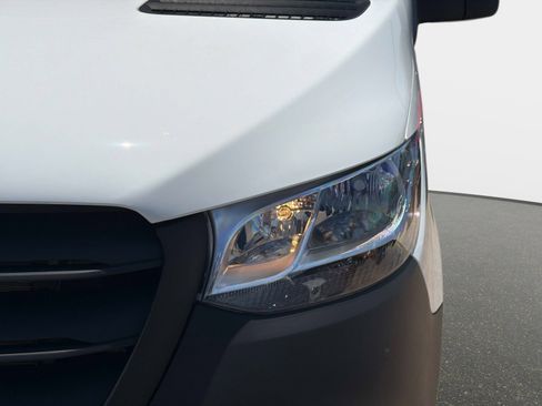 New 2026 Mercedes-Benz Sprinter 2500 image 9