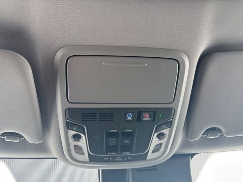 Used 2019 Honda Pilot Elite image 21