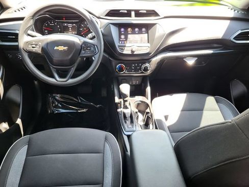 Used 2023 Chevrolet TrailBlazer LT FWD image 21