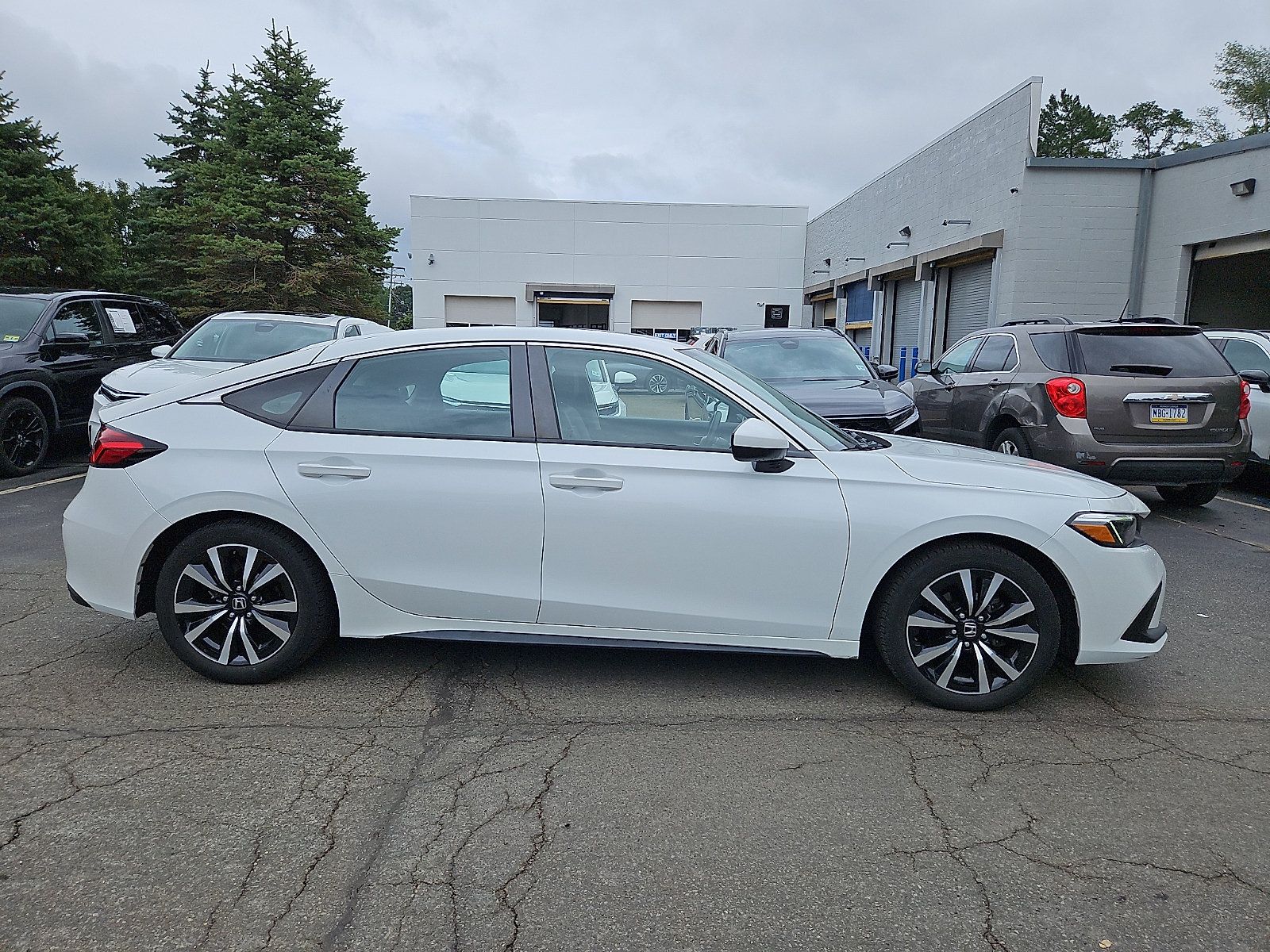 Used 2023 Honda Civic EX-L image 8