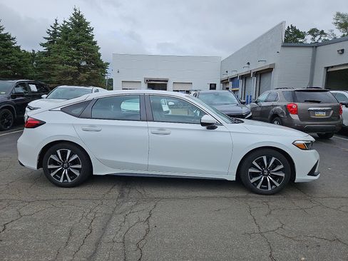 Used 2023 Honda Civic EX-L image 8