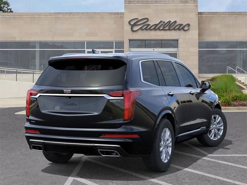 New 2025 Cadillac XT6 Luxury image 4