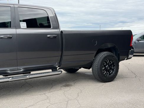 Used 2022 RAM 2500 Big Horn AWD/4WD image 12