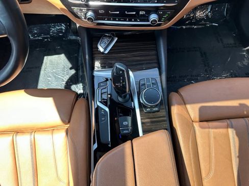 Used 2017 BMW 530i RWD image 26
