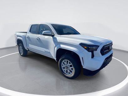 New 2025 Toyota Tacoma SR5
