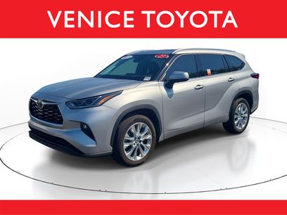 Used 2023 Toyota Highlander Limited