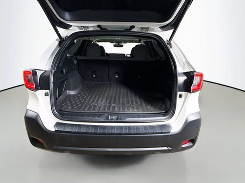 Used 2024 Subaru Outback Premium AWD/4WD image 10