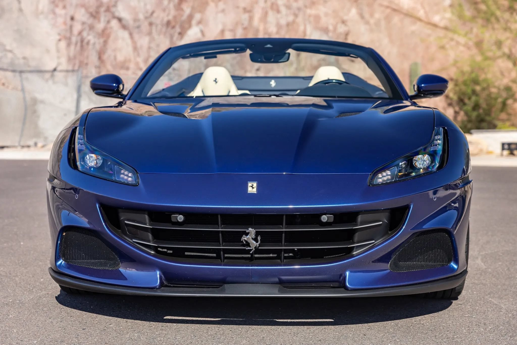 Used 2023 Ferrari Portofino M RWD image 11