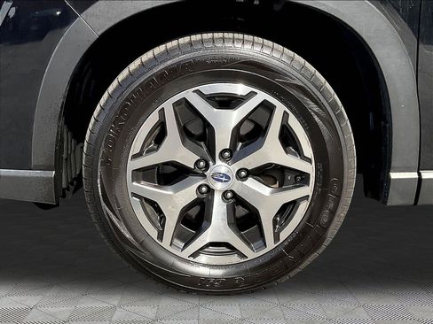 Used 2024 Subaru Forester Premium AWD/4WD image 33