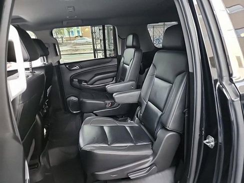 Used 2020 Chevrolet Suburban LT AWD/4WD image 10