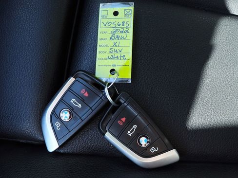 Used 2022 BMW X1 sDrive28i w/ M Sport Package image 61