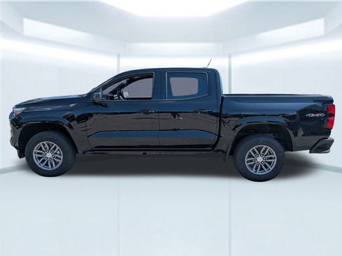 New 2025 Chevrolet Colorado LT w/ LT Convenience Package image 2