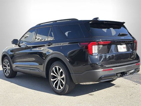 New 2026 Ford Explorer ST-Line image 28
