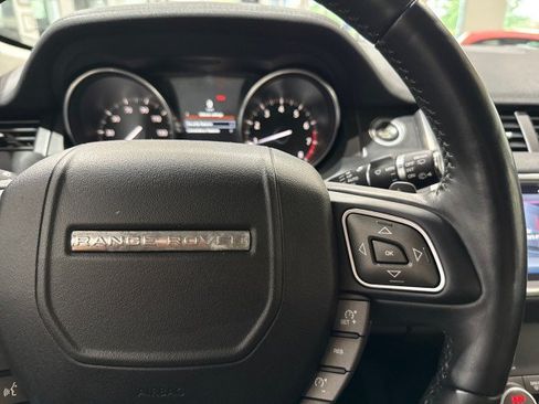 Used 2018 Land Rover Range Rover Evoque SE AWD/4WD image 71
