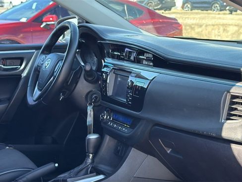 Used 2016 Toyota Corolla S image 30