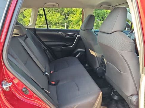 Used 2023 Toyota RAV4 LE FWD image 17