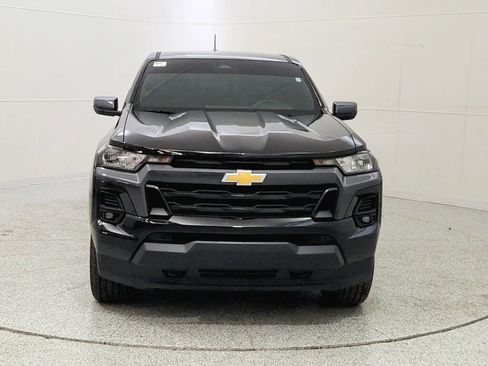 Used 2024 Chevrolet Colorado LT w/ LT Convenience Package image 2