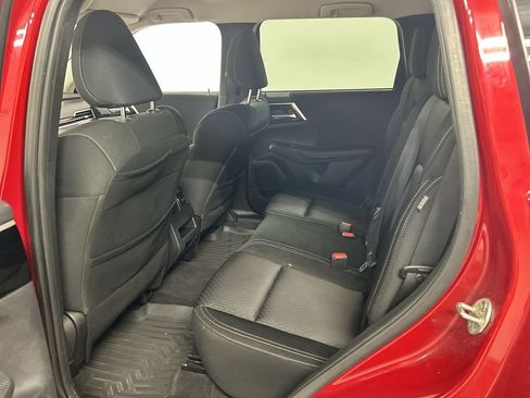 Used 2022 Mitsubishi Outlander ES AWD/4WD image 19