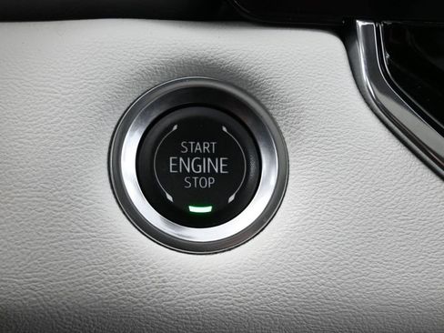 Used 2024 GMC Canyon AT4X image 22