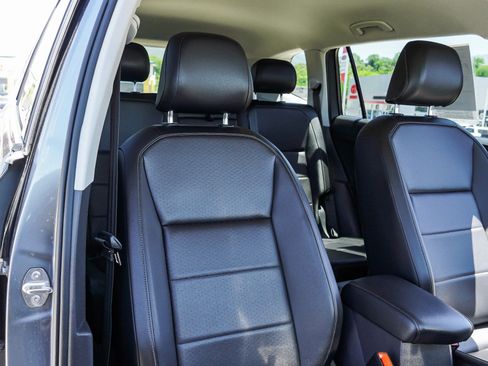 Used 2019 Volkswagen Tiguan SE AWD/4WD image 25