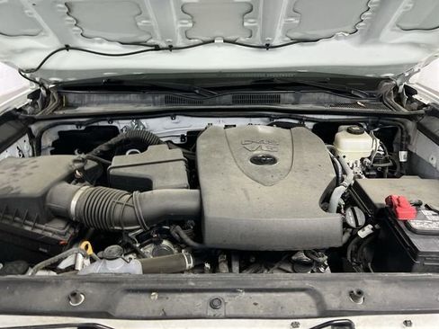 Used 2023 Toyota Tacoma TRD Off-Road image 28