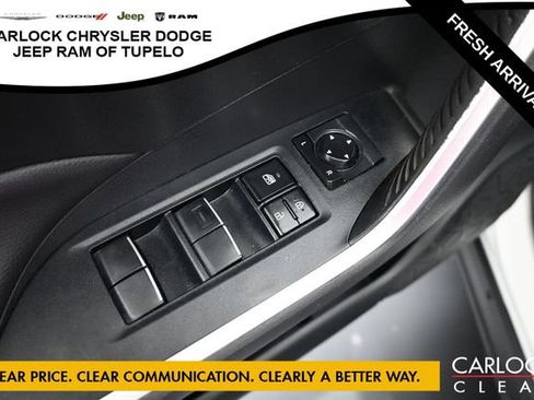 Used 2019 Toyota RAV4 XLE Premium w/ Cold Weather Package FWD image 15