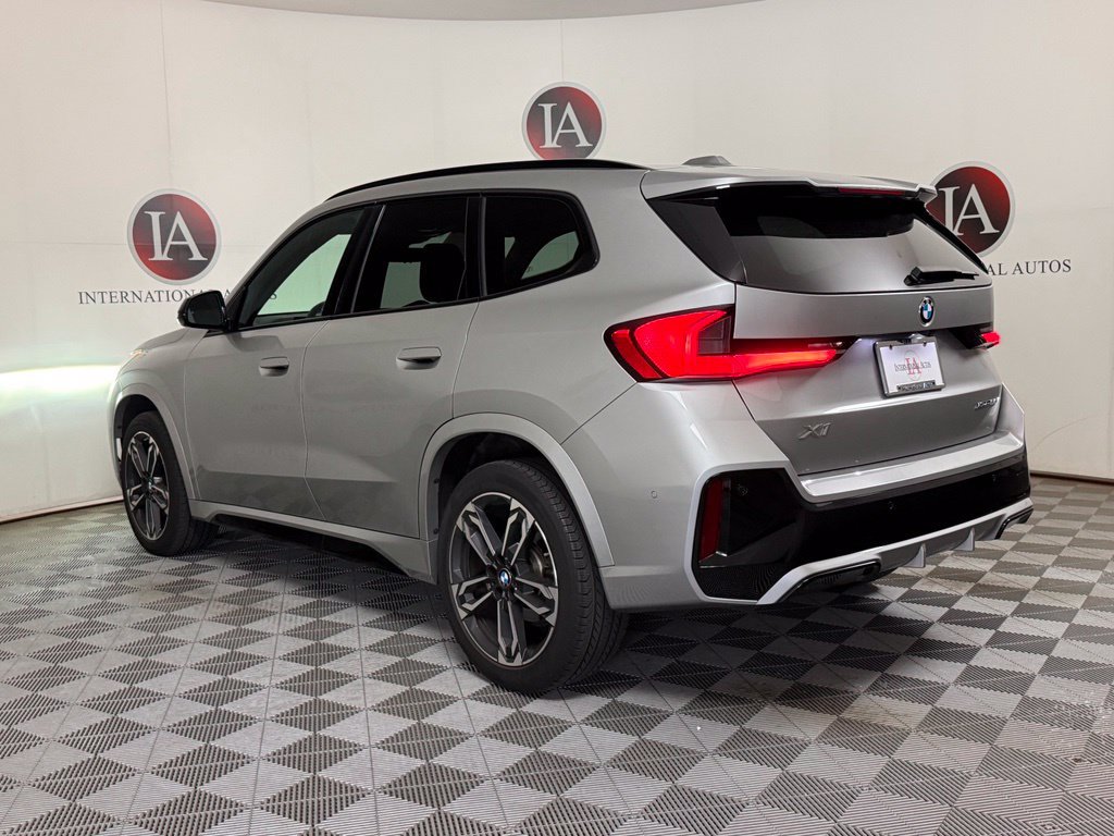 Used 2023 BMW X1 xDrive28i w/ M Sport Package AWD/4WD image 6