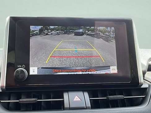 Used 2024 Toyota RAV4 XLE FWD image 16