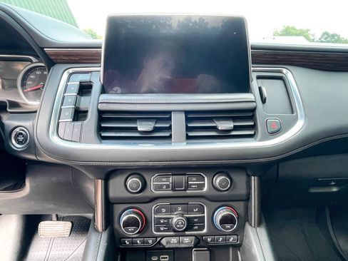 Used 2021 Chevrolet Tahoe High Country w/ Premium Package AWD/4WD image 12