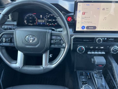 Certified 2025 Toyota Tacoma TRD Sport image 11