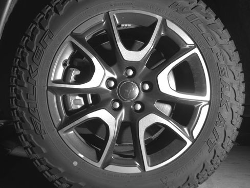 Used 2025 Jeep Compass Trailhawk image 12