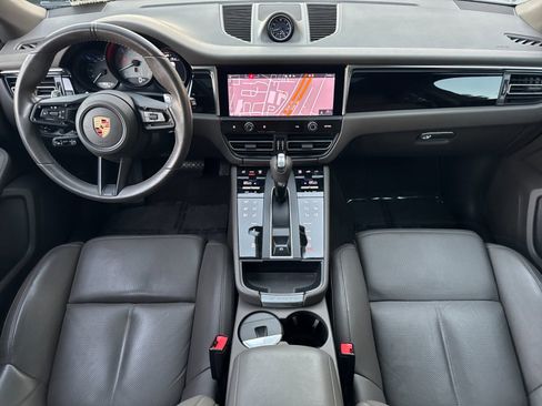 Used 2023 Porsche Macan S image 6