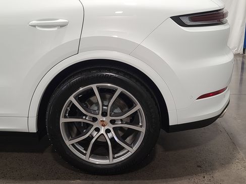 New 2026 Porsche Cayenne image 35