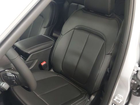 New 2025 Jeep Grand Cherokee L Limited w/ Luxury Tech Group II image 22