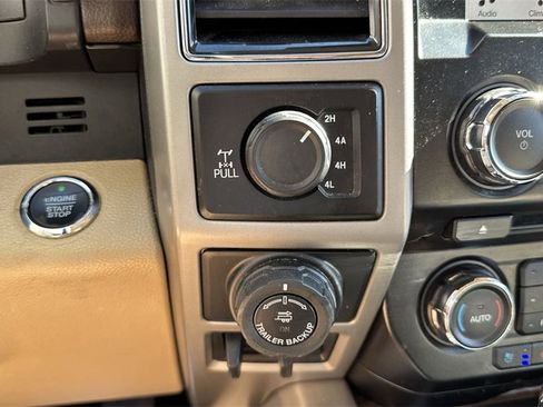 Used 2018 Ford F150 Lariat image 53