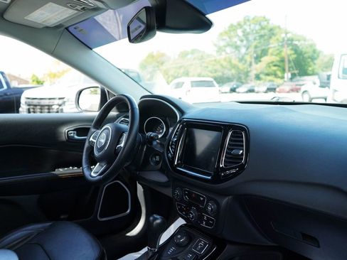 Used 2019 Jeep Compass Limited w/ Safety & Security Group AWD/4WD image 34