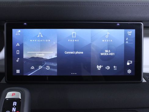 Used 2020 Land Rover Defender 110 First Edition image 28