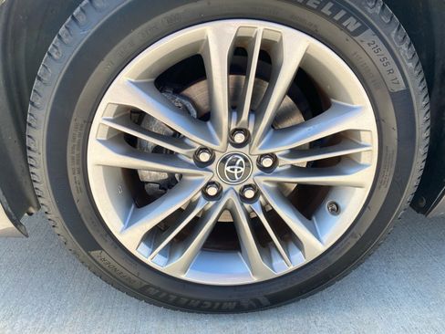 Used 2016 Toyota Camry SE image 31