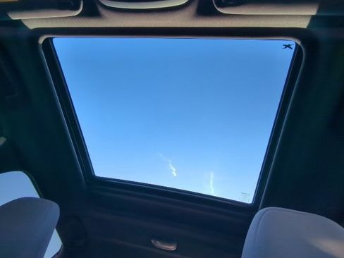 Used 2025 Subaru Forester Premium image 10