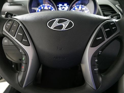 Used 2015 Hyundai Elantra SE w/ Option Group 02 image 25