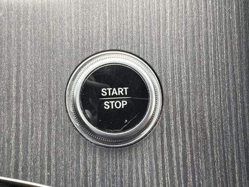 Used 2022 Mercedes-Benz EQS 450+ Sedan image 23
