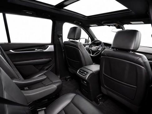 Used 2023 Cadillac XT6 Premium Luxury AWD/4WD image 24