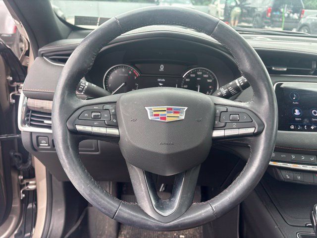 Used 2023 Cadillac XT4 Premium Luxury AWD/4WD image 8