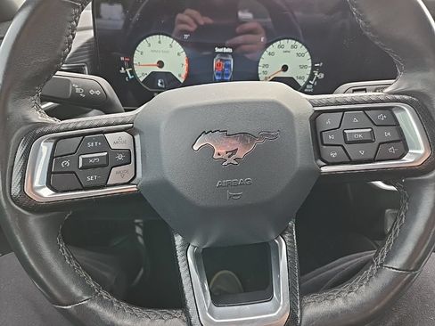 Used 2025 Ford Mustang Premium RWD image 19