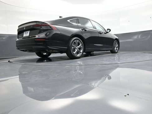 Certified 2023 Honda Accord EX image 30