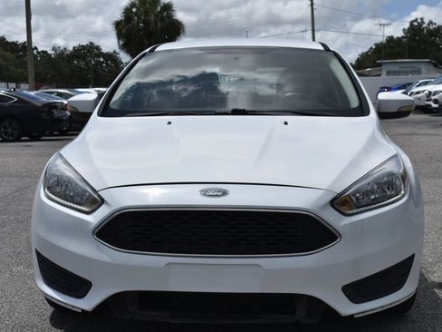 Used 2016 Ford Focus SE FWD image 3